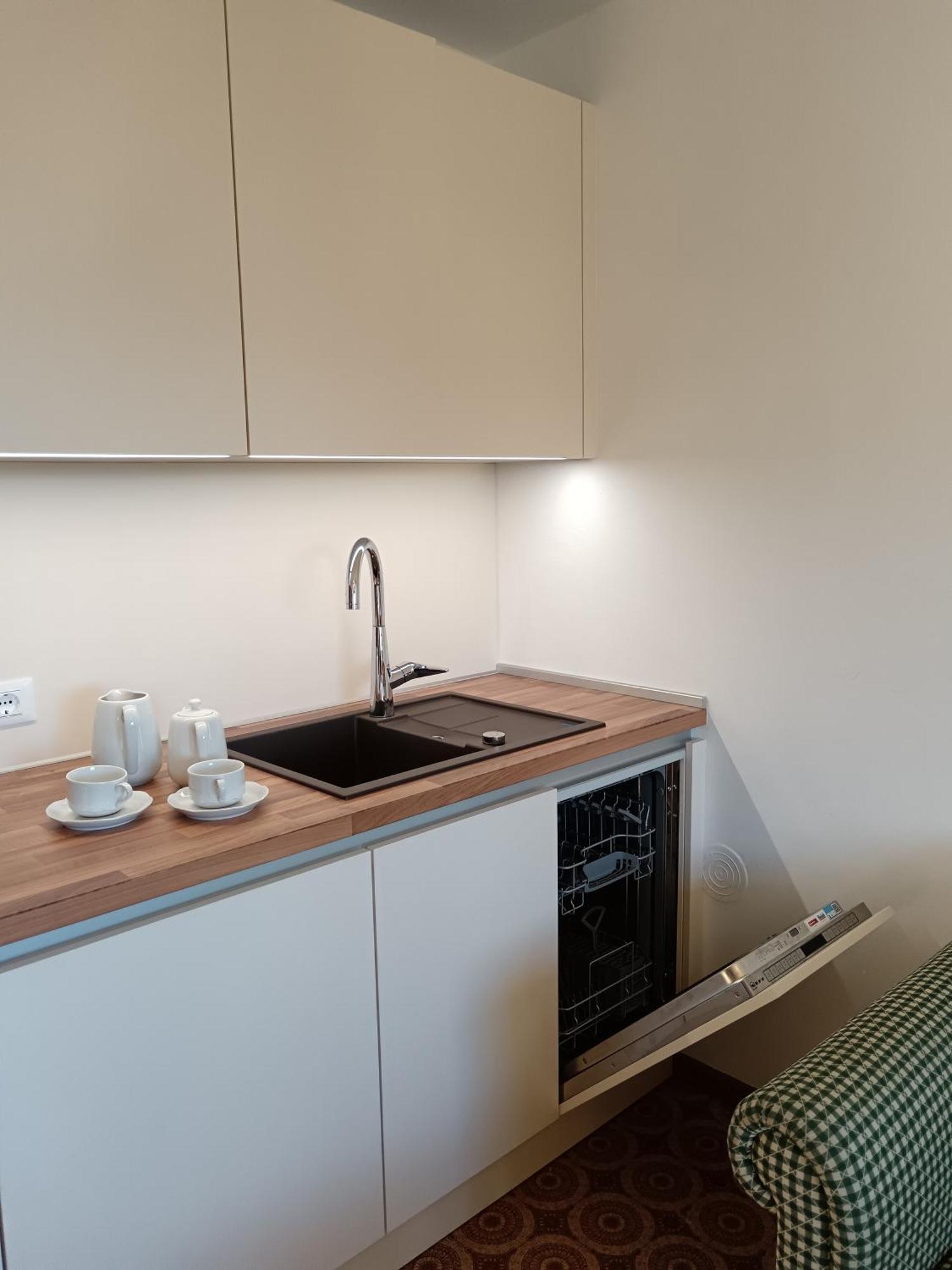 טירולו Residence Lenzenau מראה חיצוני תמונה